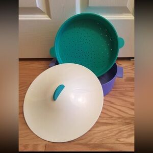 Tupperware microwave steamer